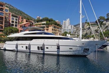 95' Sanlorenzo 2016 Yacht For Sale